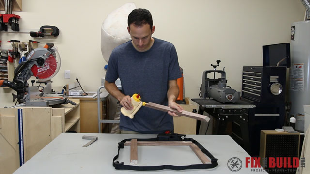 gluing up a mitered frame