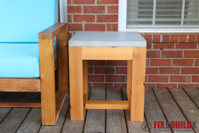 DIY Outdoor Concrete Side Table