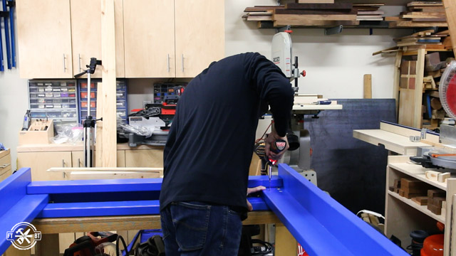 attaching stretcher to side of loft bed