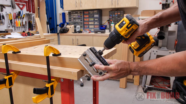 self centering dowel jig