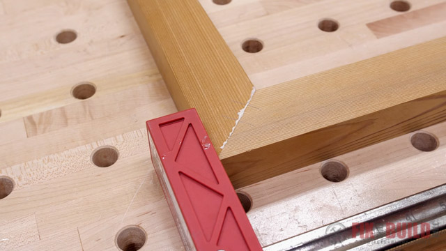 clamping a mitered joint