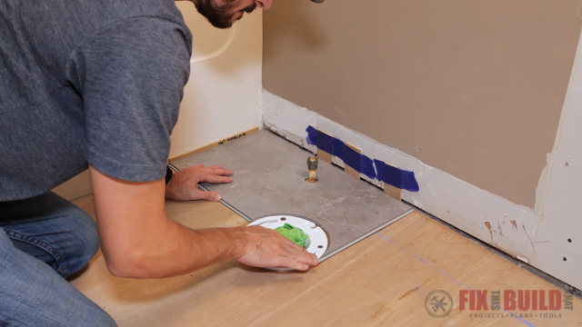 How To Install Vinyl Plank Flooring In, How To Lay Vinyl Flooring Around The Toilet