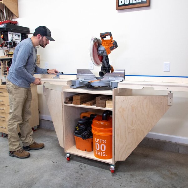 Mobile Miter Saw Station